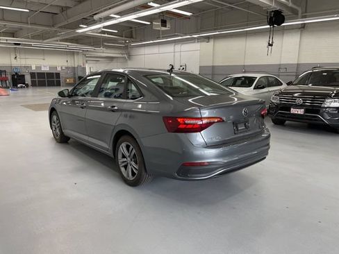 Certified 2023 Volkswagen Jetta SE FWD image 2