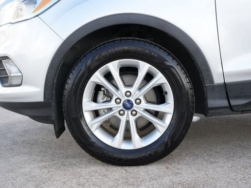 Used 2018 Ford Escape SE w/ Ford Safe & Smart Package image 24