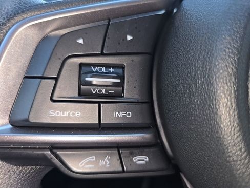 Used 2017 Subaru Impreza 2.0i Premium image 17