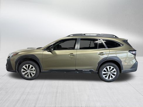 Certified 2024 Subaru Outback Premium AWD/4WD image 4