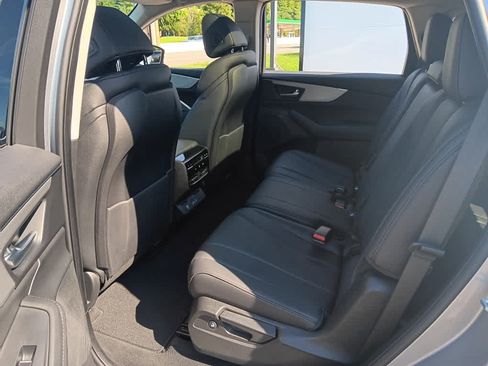 Used 2024 Acura MDX SH-AWD image 12