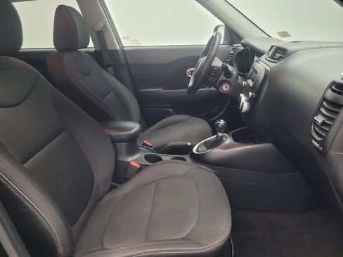 Used 2016 Kia Soul FWD image 21