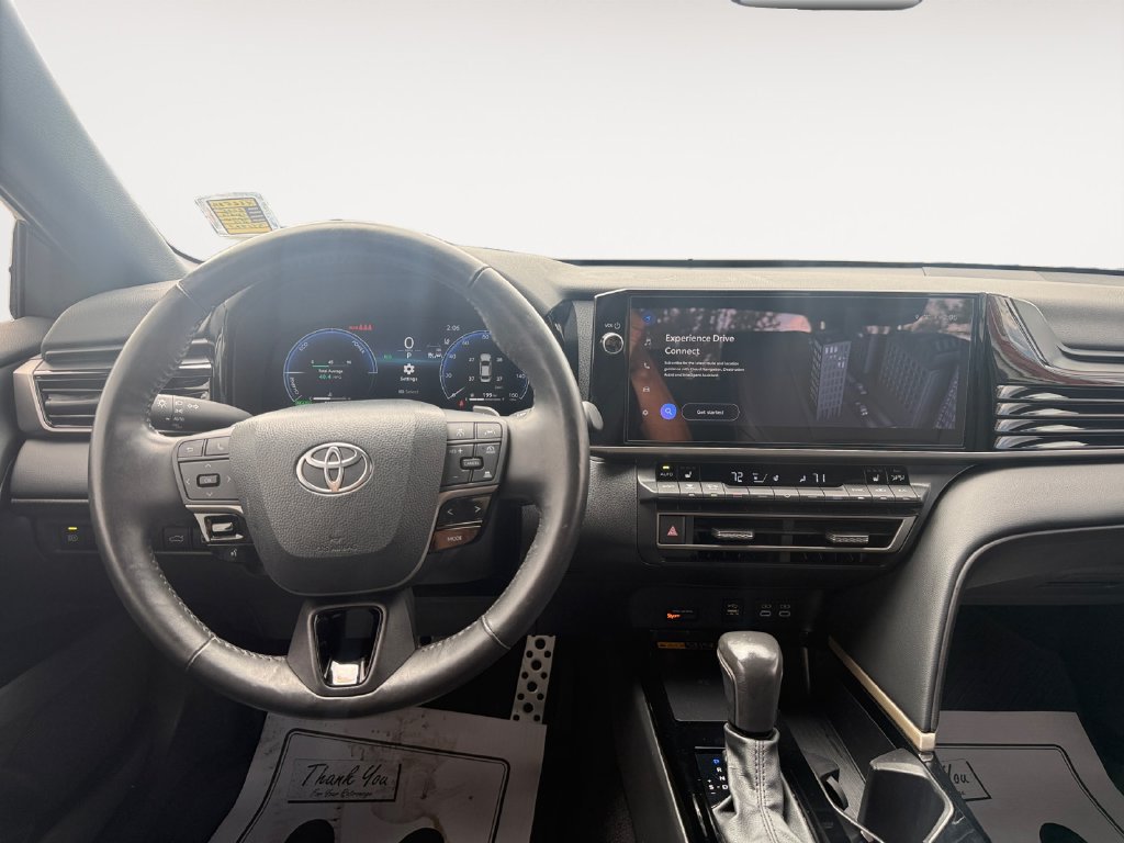 Used 2025 Toyota Camry XSE FWD image 10