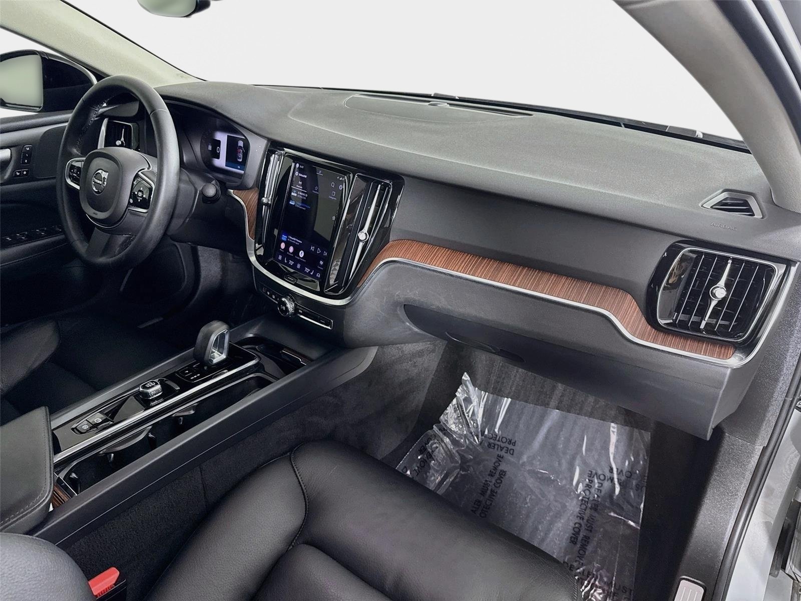 Used 2024 Volvo S60 B5 Plus w/ Protection Package Premier AWD/4WD image 30