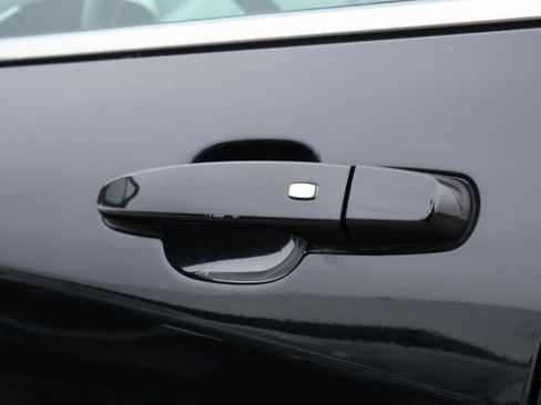 Used 2024 Chevrolet Equinox LT image 22