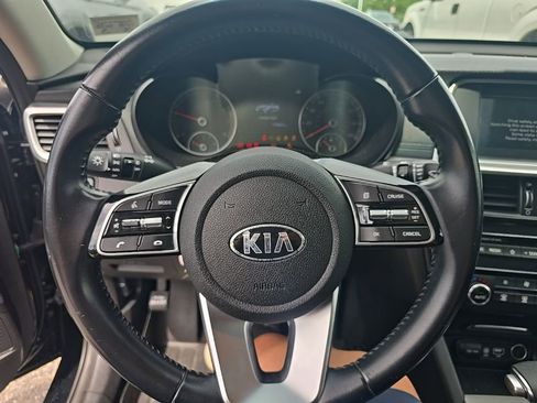Used 2019 Kia Optima S FWD image 14