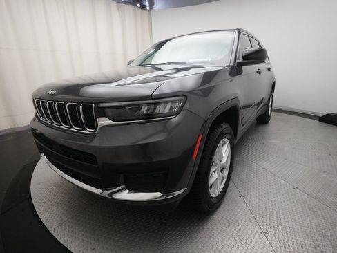 Used 2022 Jeep Grand Cherokee L Laredo w/ Luxury Tech Group I AWD/4WD image 12