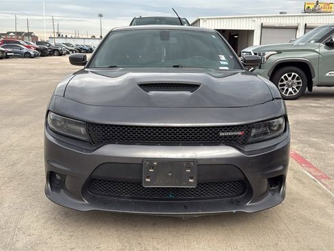 Used 2019 Dodge Charger GT image 2