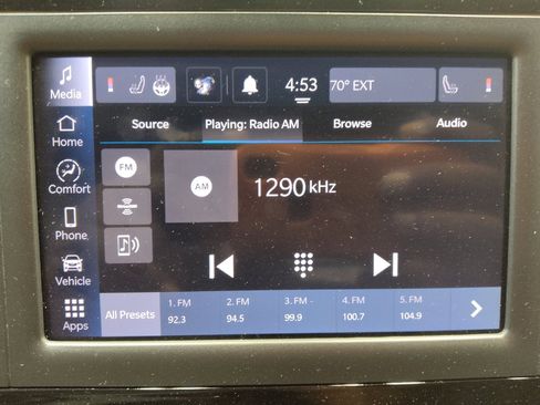 Used 2023 Chrysler Voyager LX FWD image 25