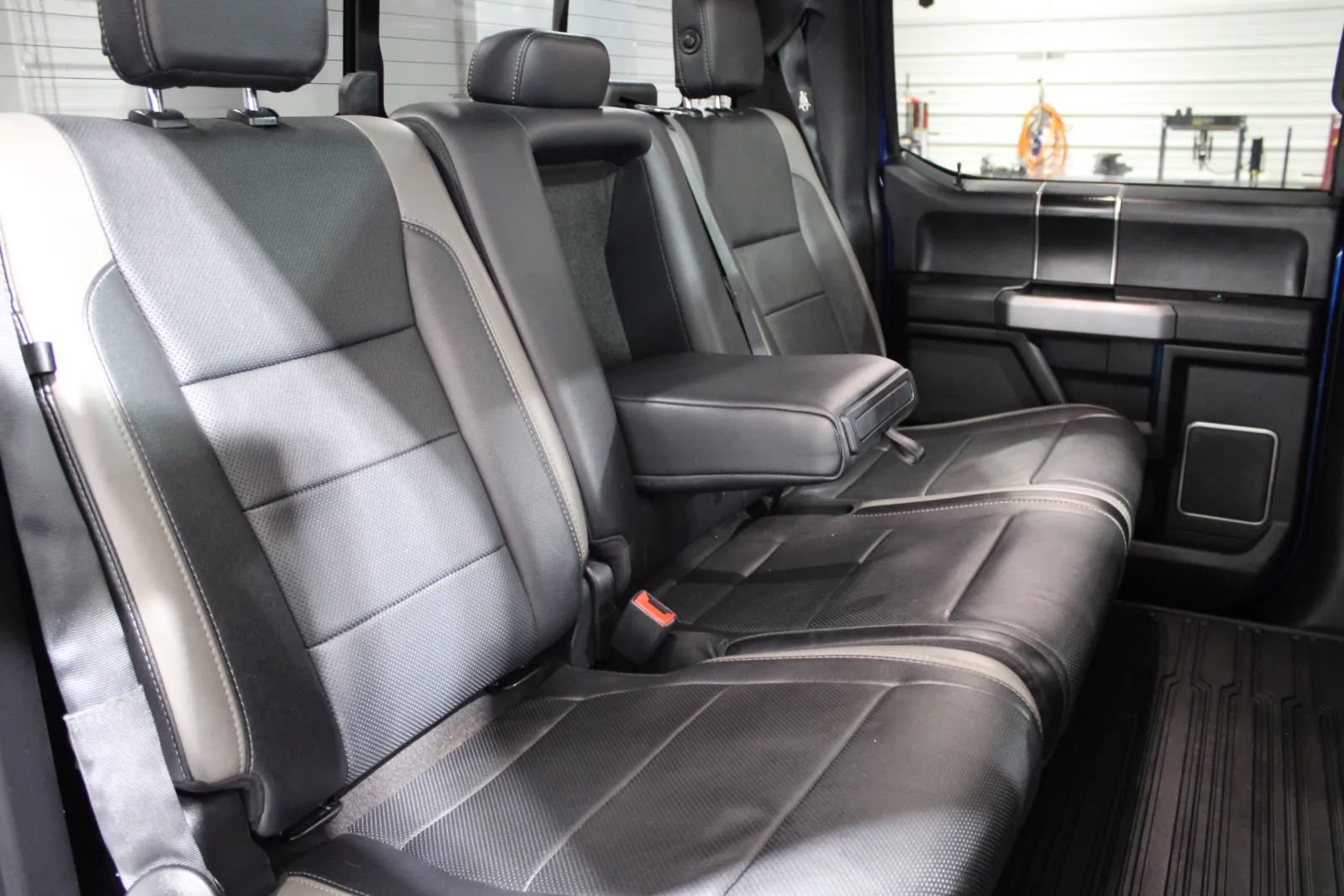 Used 2018 Ford F150 Raptor w/ Equipment Group 802A Luxury AWD/4WD image 54
