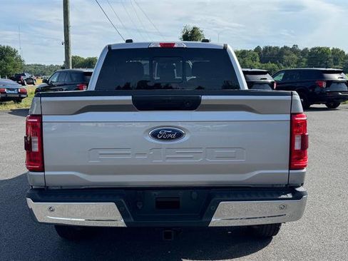 Used 2021 Ford F150 XLT w/ Equipment Group 301A Mid RWD image 9