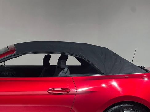 Used 2015 Ford Mustang Convertible w/ Equipment Group 051A RWD image 86