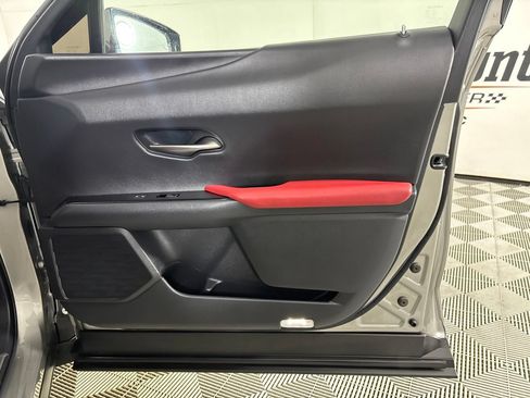 Used 2022 Lexus UX 200 F Sport w/ F Sport Premium Package FWD image 27