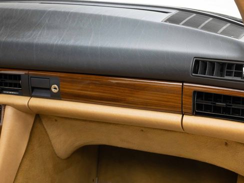 Used 1991 Mercedes-Benz 350 SD image 24