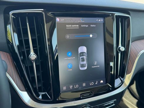 Certified 2023 Volvo S60 T8 Plus AWD/4WD image 18