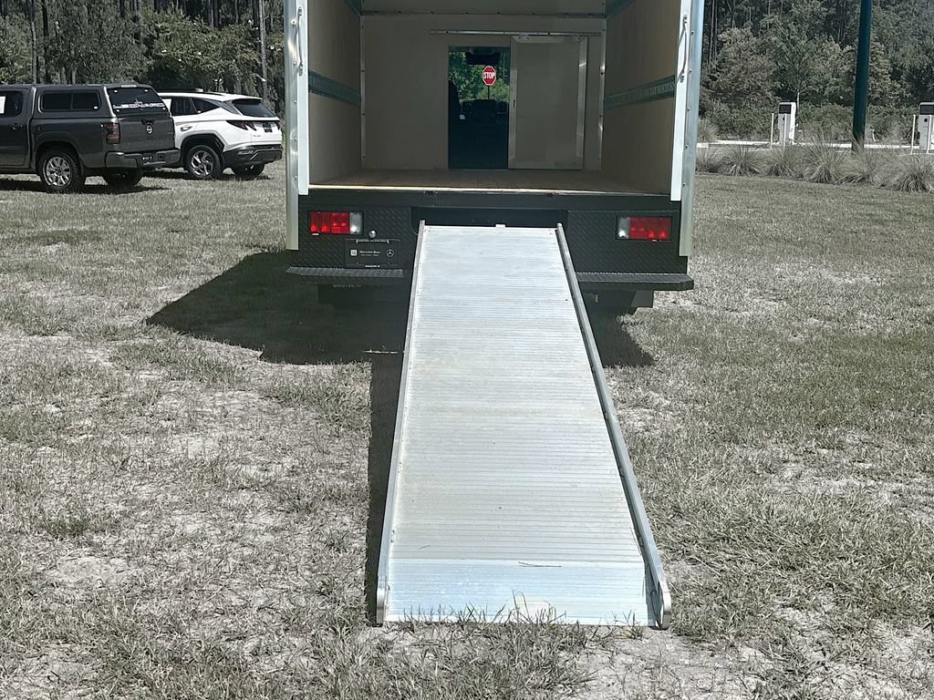 Used 2025 RAM ProMaster 3500 w/ Quick Order Package 22G SLT FWD image 14