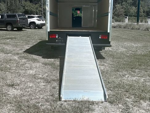 Used 2025 RAM ProMaster 3500 w/ Quick Order Package 22G SLT FWD image 14