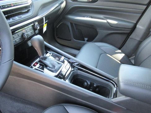 New 2026 Jeep Compass Latitude AWD/4WD image 16