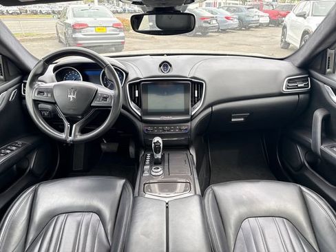 Used 2017 Maserati Ghibli S RWD image 15