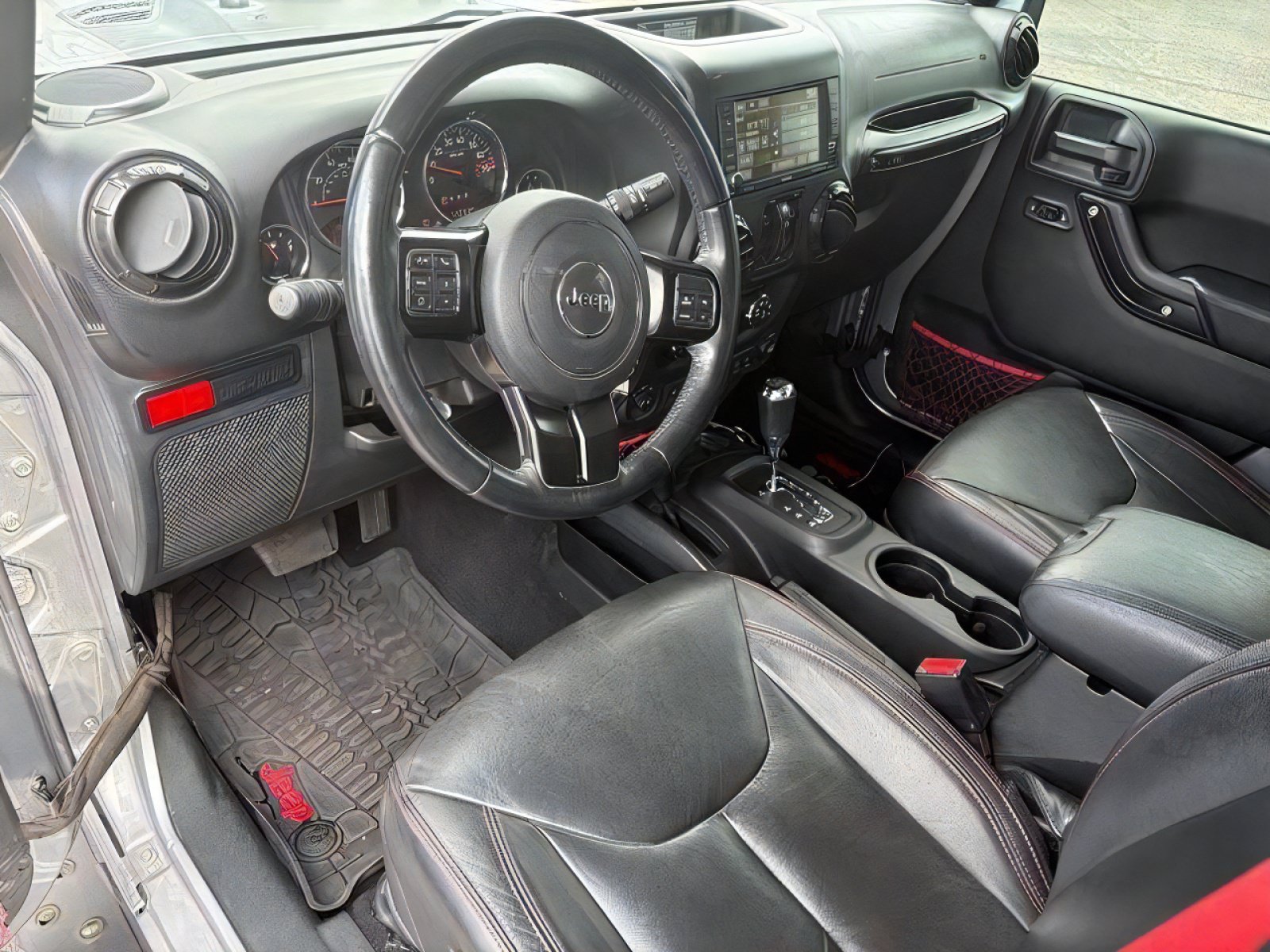 Used 2017 Jeep Wrangler Unlimited Rubicon AWD/4WD image 14