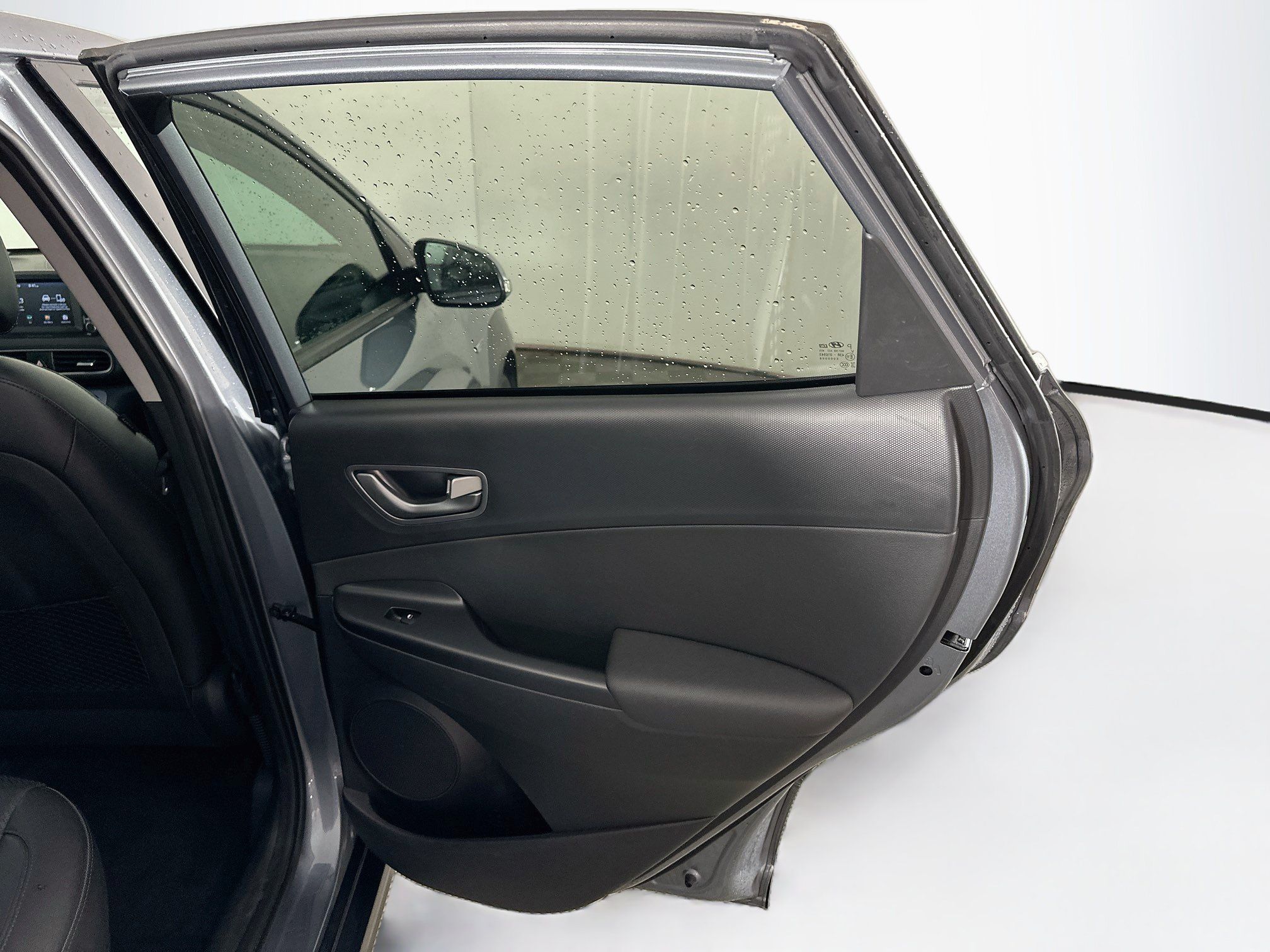 Used 2019 Hyundai Kona Limited FWD image 29
