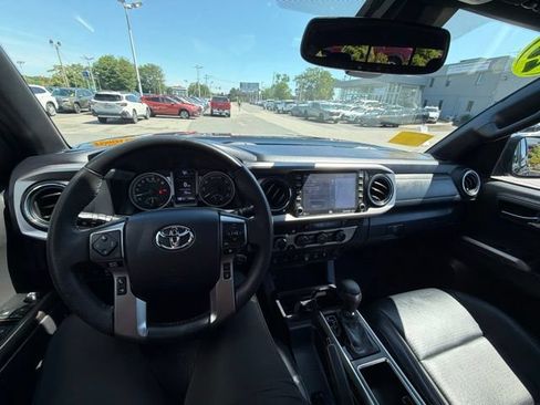 Used 2023 Toyota Tacoma Limited AWD/4WD image 12