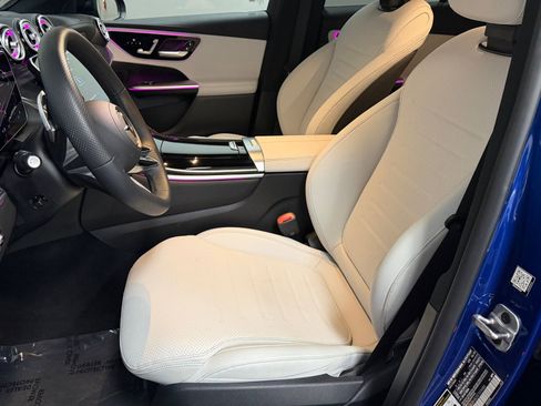 Certified 2025 Mercedes-Benz GLC 300 4MATIC image 24