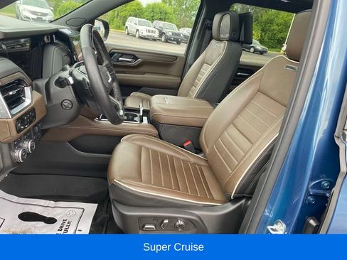 Certified 2025 GMC Yukon XL Denali Ultimate w/ LPO, Illumination Package AWD/4WD image 16