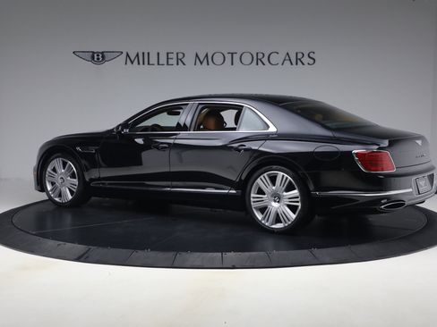 New 2026 Bentley Flying Spur Azure image 4