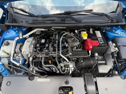 Used 2022 Nissan Sentra SR w/ SR Premium Package FWD image 22