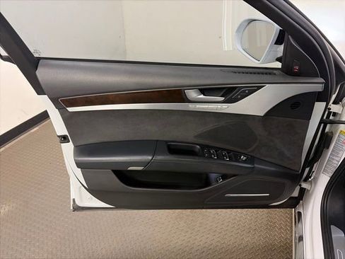Used 2015 Audi A8 4.0T w/ Luxury Package image 14