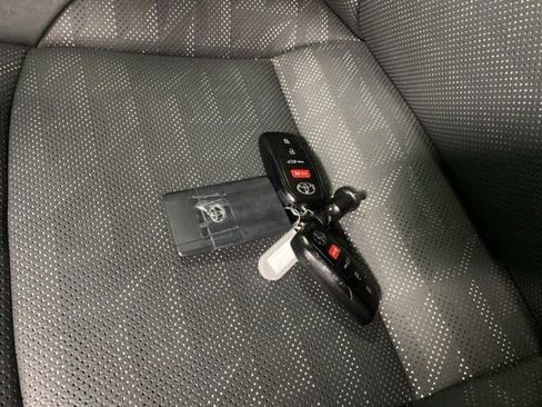 Used 2025 Toyota Tacoma TRD Sport w/ TRD Sport Premium Package AWD/4WD image 30