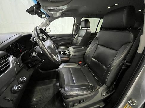 Used 2018 Chevrolet Suburban LT AWD/4WD image 9