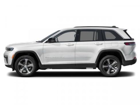 New 2026 Jeep Grand Cherokee Altitude image 3