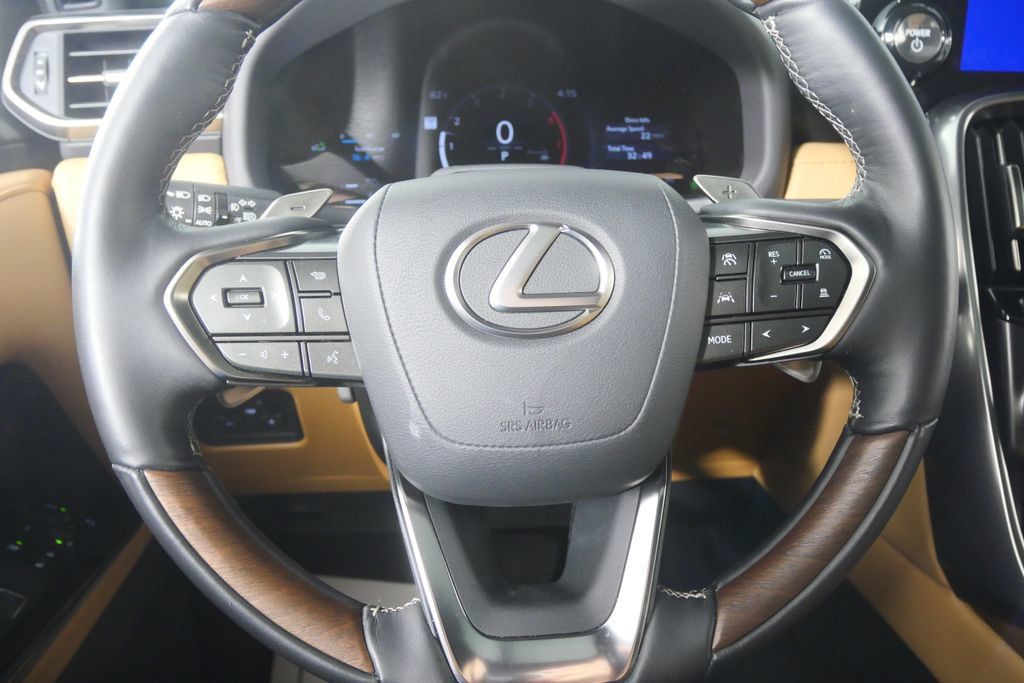 Used 2026 Lexus LX 700h Luxury w/ Appearance Package AWD/4WD image 23