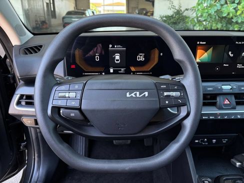 Used 2026 Kia K4 FWD image 28