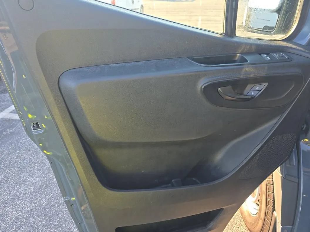 Used 2019 Mercedes-Benz Sprinter 144 image 9