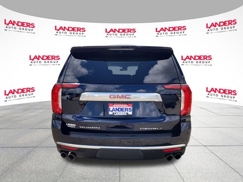 Used 2021 GMC Yukon XL Denali image 4