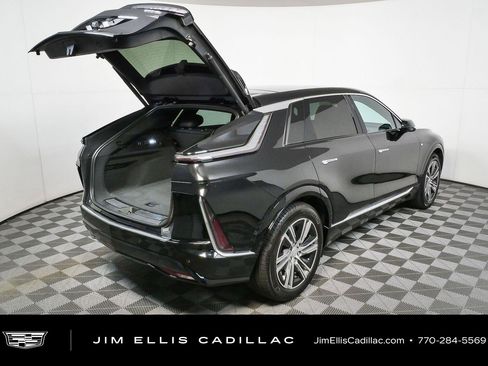 Used 2024 Cadillac Lyriq Luxury AWD/4WD image 26