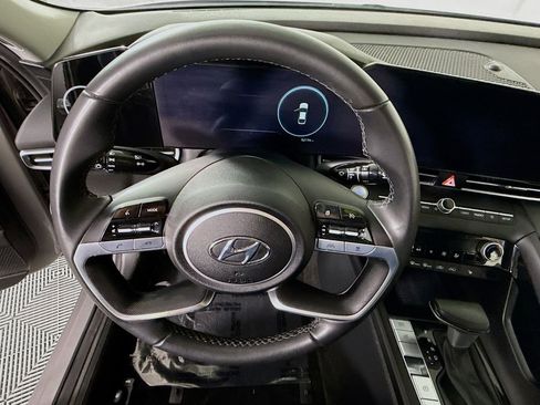 Certified 2023 Hyundai Elantra SEL w/ Convenience Package image 21