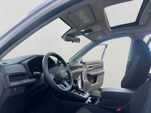Certified 2025 Honda CR-V EX image 9