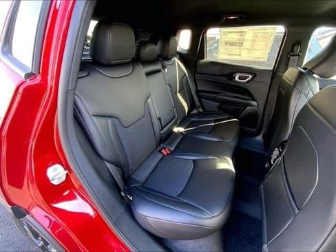 New 2026 Jeep Compass Latitude image 50