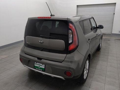 Used 2018 Kia Soul + FWD image 7