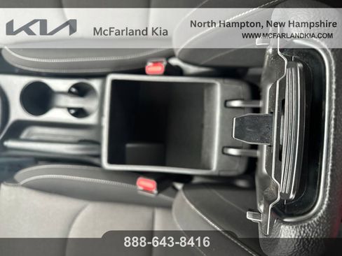 Used 2023 Kia Forte LX image 27