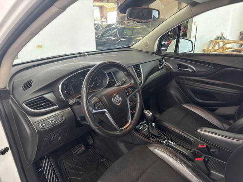 Used 2020 Buick Encore Preferred image 8