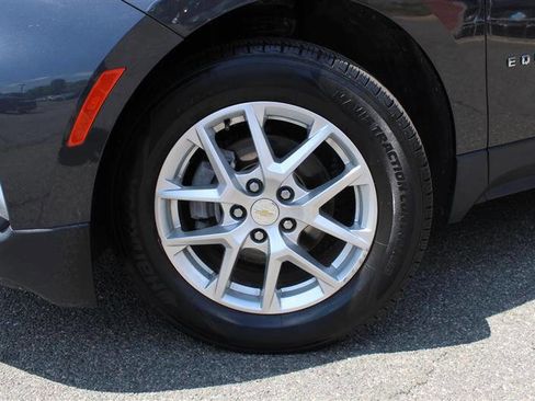 Used 2023 Chevrolet Equinox LT AWD/4WD image 9