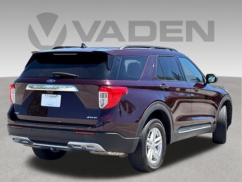 Used 2023 Ford Explorer XLT w/ Equipment Group 202A AWD/4WD image 25