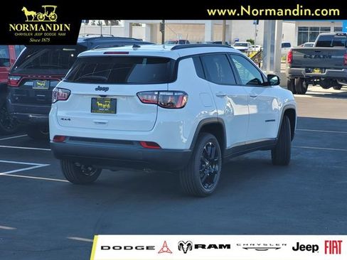New 2026 Jeep Compass Latitude AWD/4WD image 4