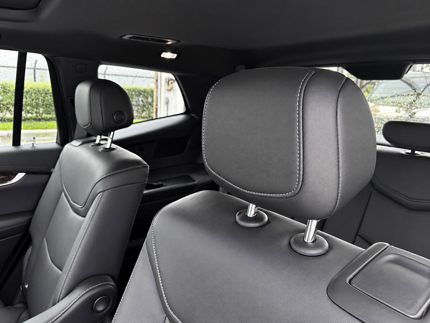 Used 2024 Cadillac XT6 Premium Luxury FWD image 11