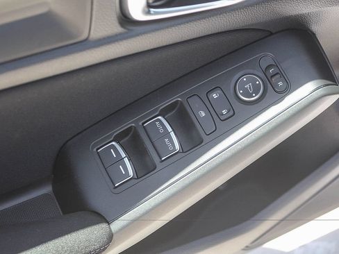 Certified 2025 Honda Civic Sport image 21